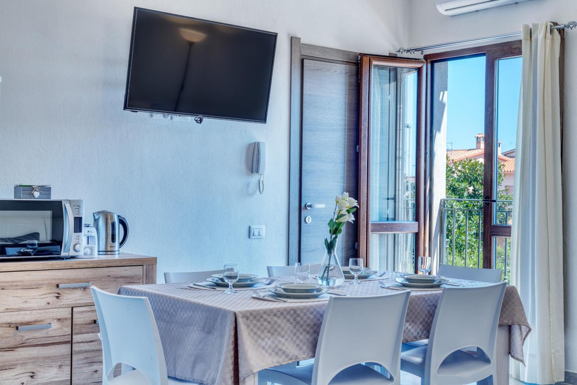 Izzhome Cozy Sunflowers Pula Exterior photo